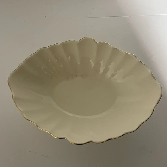 Teleflora Ceramic Decorative Bowl with Gold Colour Rim - Picture 6 of 7